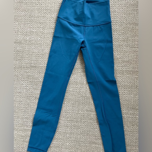 Lululemon Wunder Under 25” - Picture 4 of 6